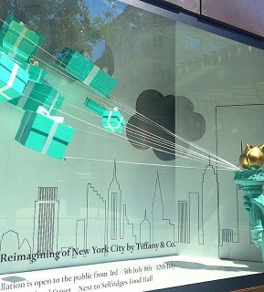 Tiffany and Co Window Display - How to Use Colour in Retail Design