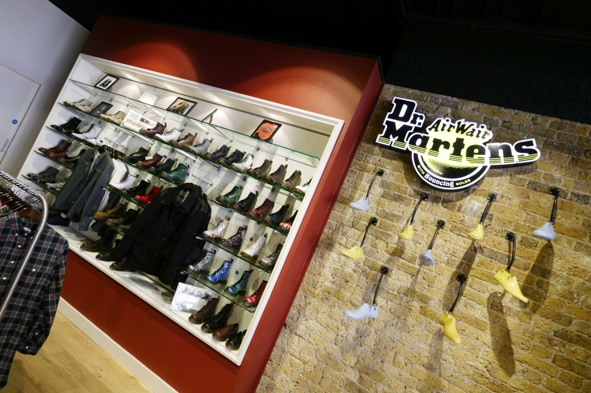 HOW TO CREATE RETAIL DESIGN SUCCESS