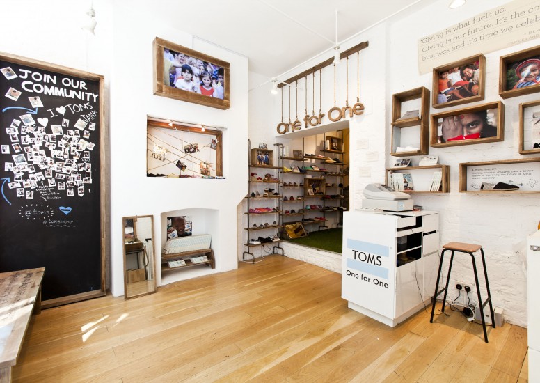 Retail Design in a shoe shop