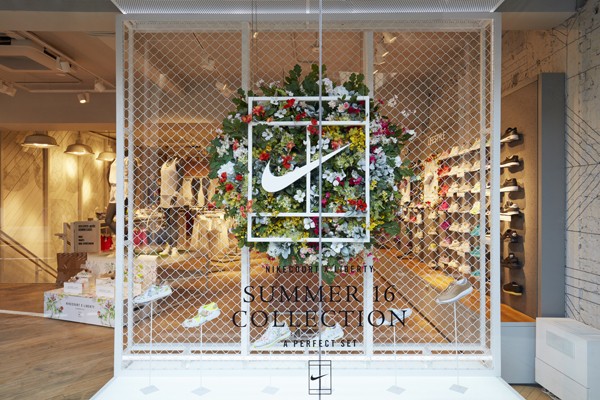 NikeCourt X Liberty Summer ’16 collection a 3D window display