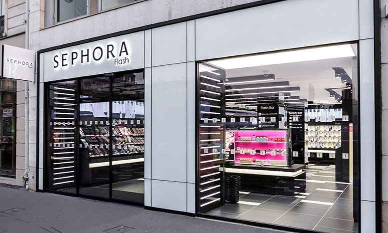 Sephora's Digital Store - Design4Retail‎