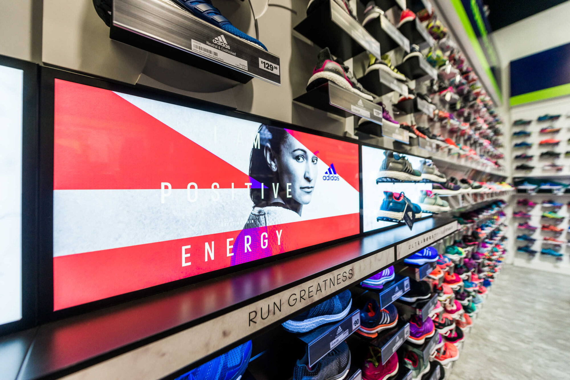 D4R INSTALL ADIDAS SPACE IN SWEATSHOP MEADOWHALL