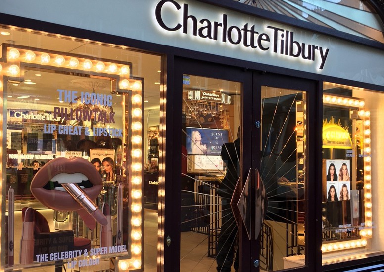 CHARLOTTE TILBURY #GLOWMO Retail Design