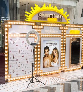 Charlotte Tilbury Pops Up In Leeds Pop Up Shop Design