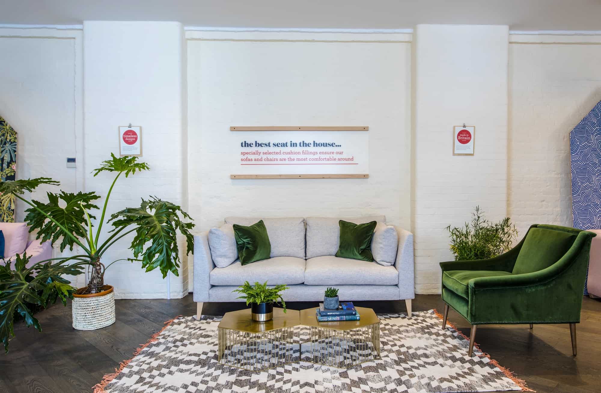 Lounge area in showroom 