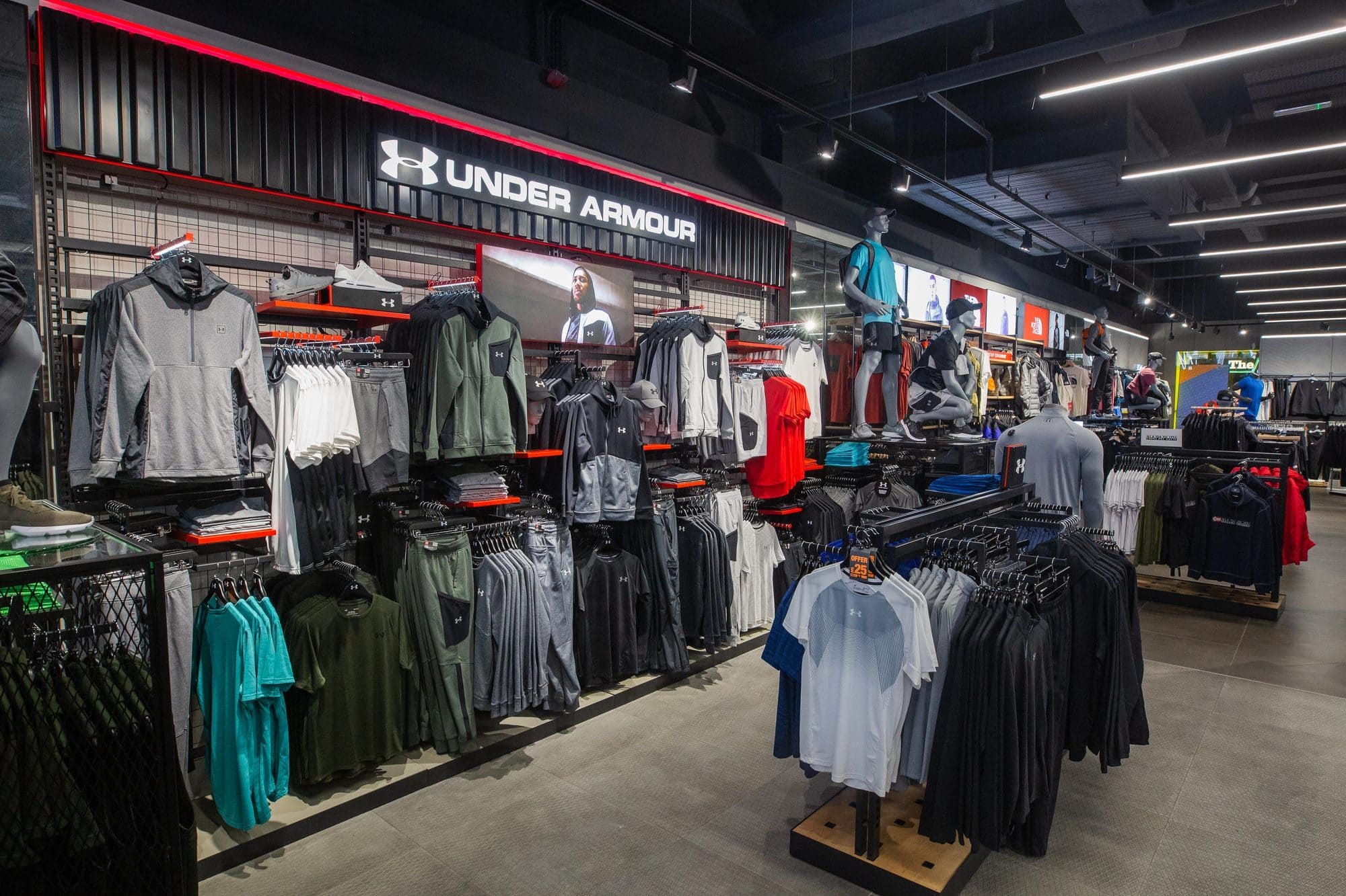 Negende Refrein Stad bloem Under Armour , Visual Merchandising - Design4Retail‎