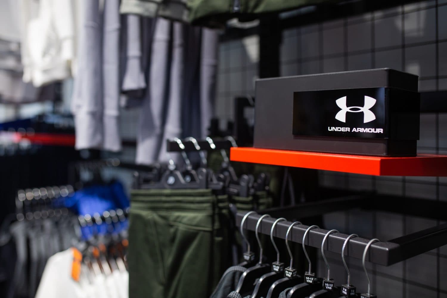 Under Armour , Visual Merchandising Design4Retail‎