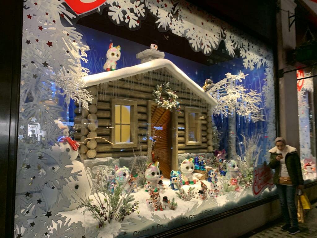 Hamley's window display at christmas