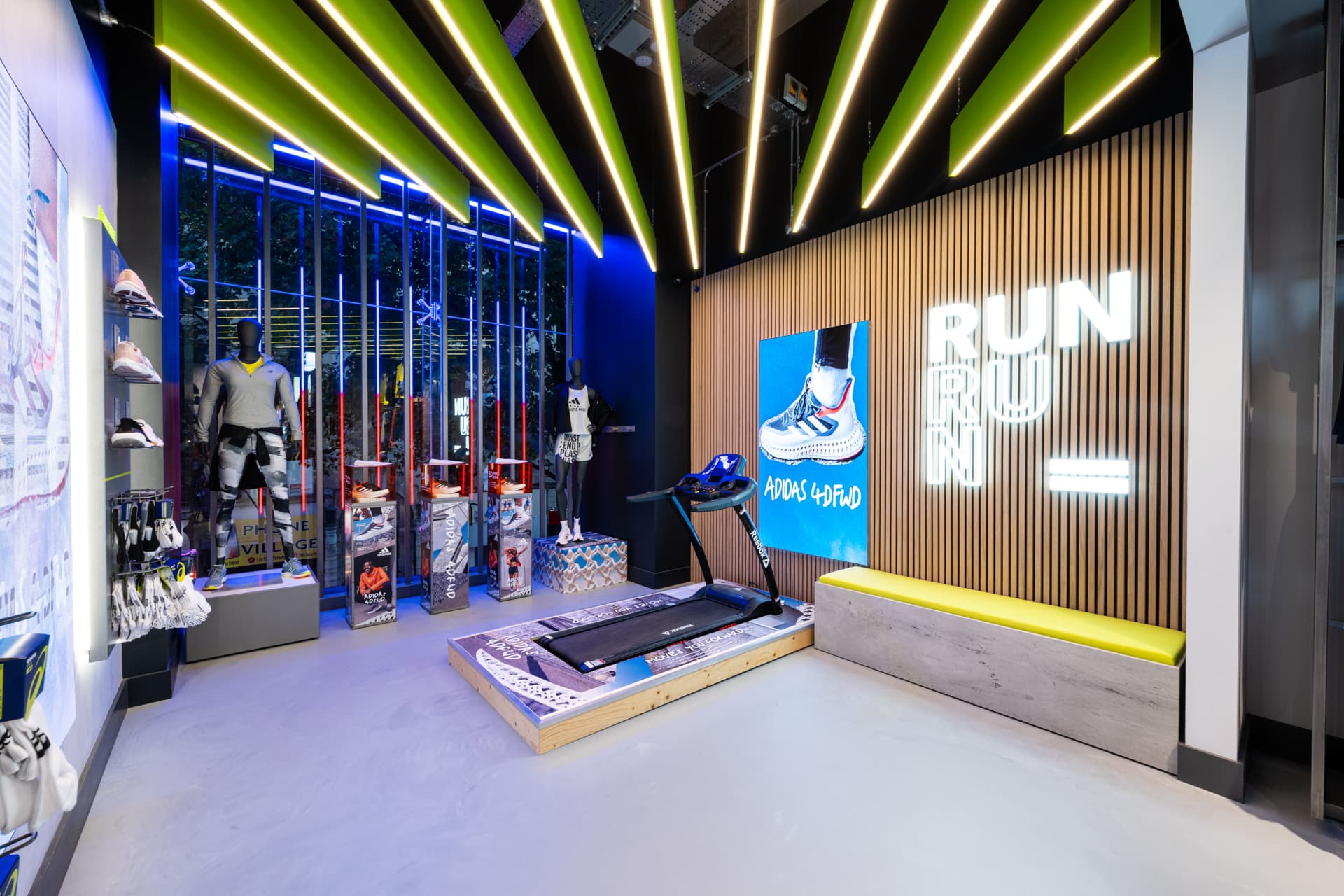 adidas 4DFWD Case Study, Ideas Made Possible Design4Retail‎